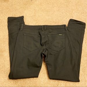 Joe’s Jeans Black Slim Cut